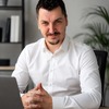 Igor J.