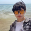 Yuanhui Q.
