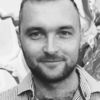 Viktor R.
