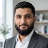 ALi R.
