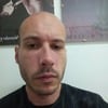 Roberto M.