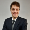 Lukas R.