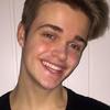 Hampus A.