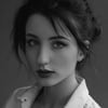 Yana S.